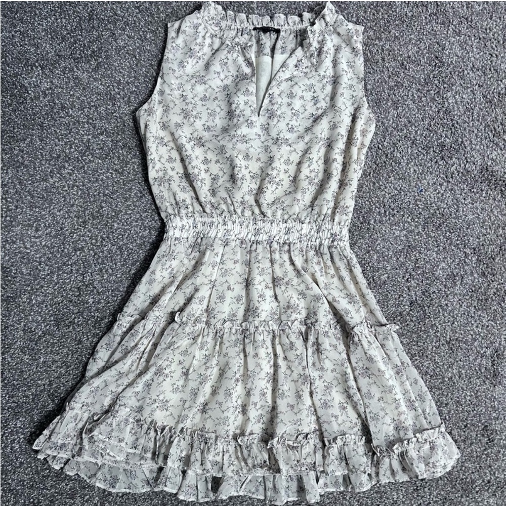 Women's Papermoon Floral A-Line Smocked Waist
Tiered Ruffled Chiffon Mini Dress - Picture 1 of 8